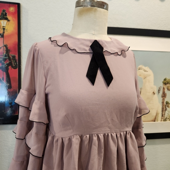 FL&L Ruffled Collared Blouse - Picture 2 of 5